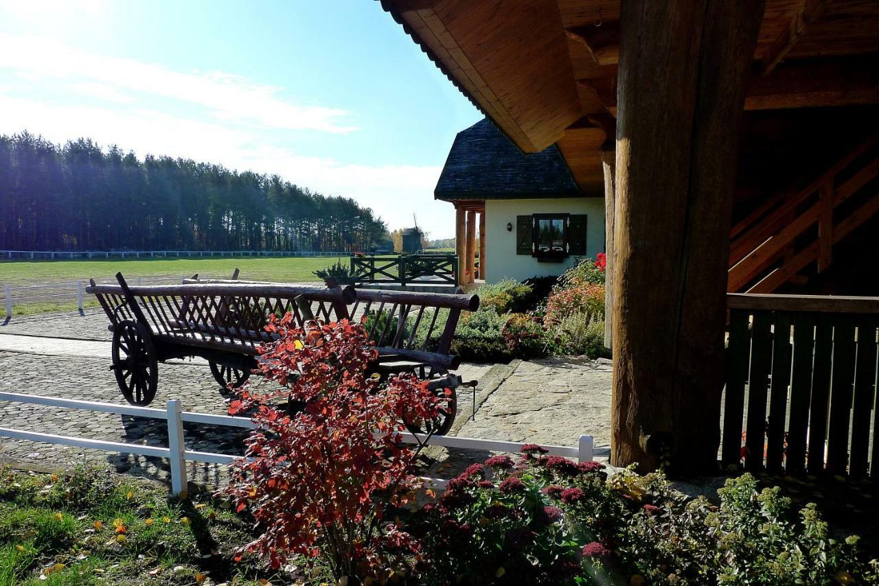 Dworek Pod Wiecha Kaweczyn  Exterior photo